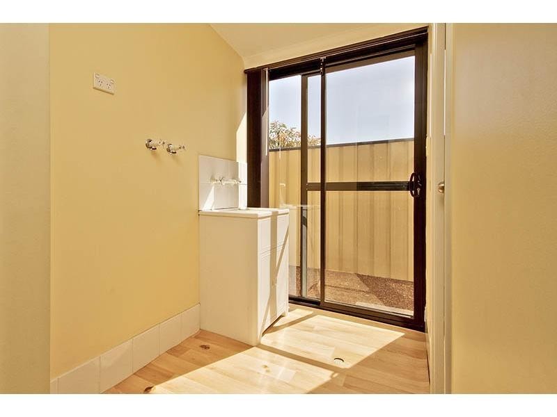 21 Irene McCormack Way, Queens Park WA 6107