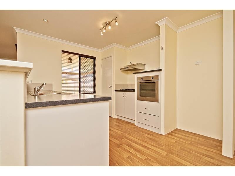 21 Irene McCormack Way, Queens Park WA 6107