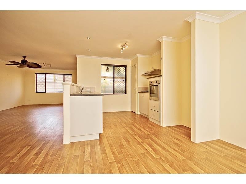 21 Irene McCormack Way, Queens Park WA 6107