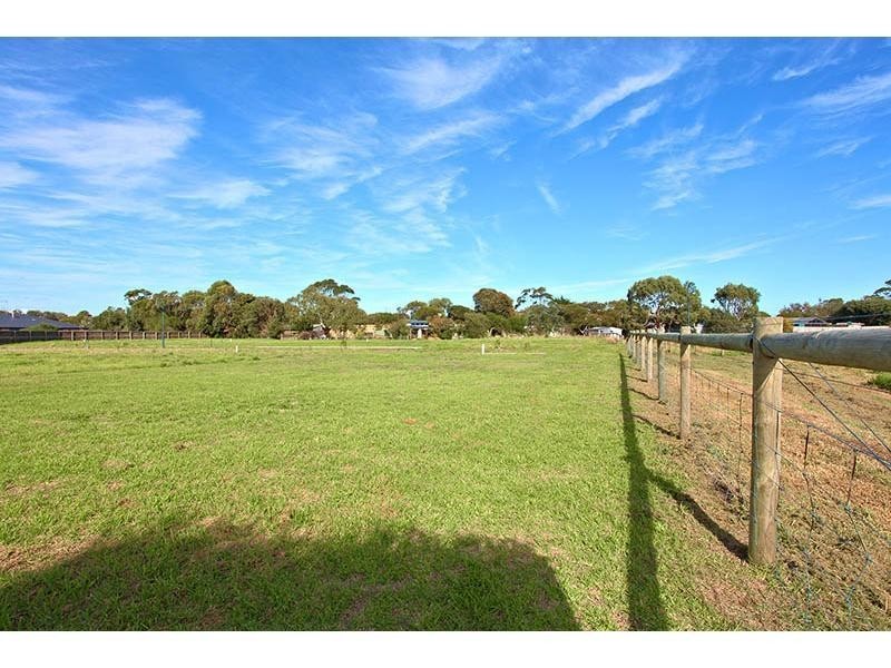 54 Acacia Court, Inverloch VIC 3996