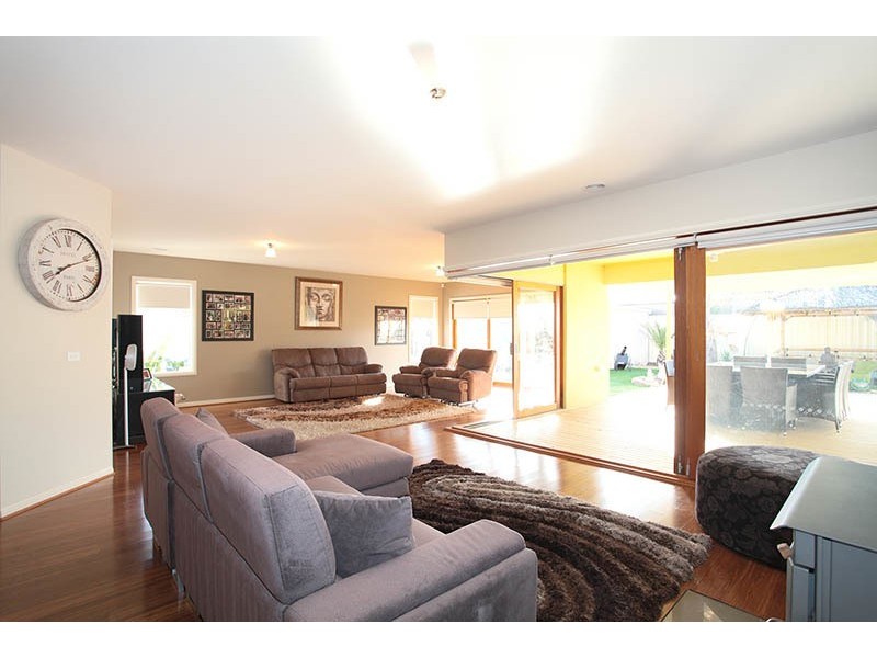 13 Conn Court, Bacchus Marsh VIC 3340