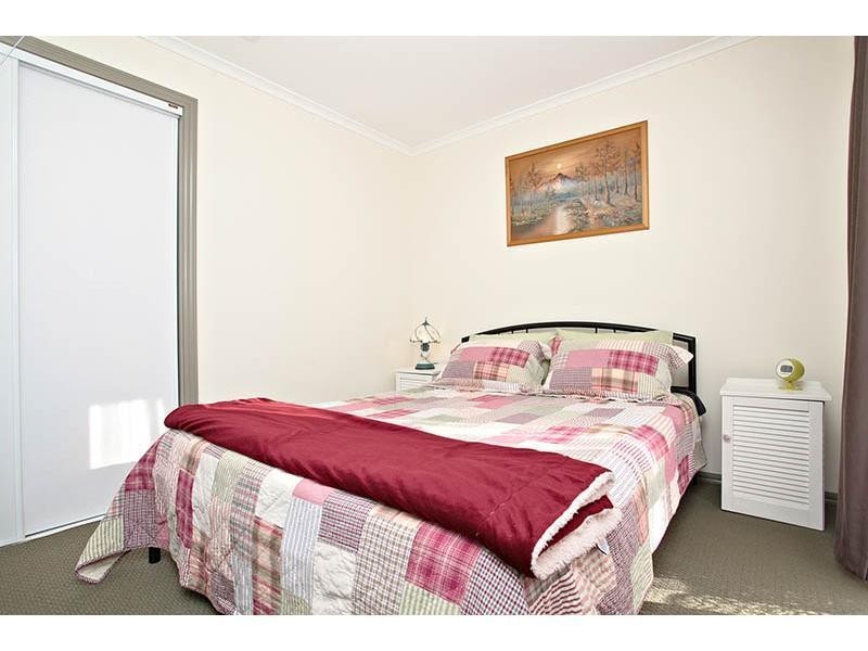 49 Golden Way, Hillside VIC 3037