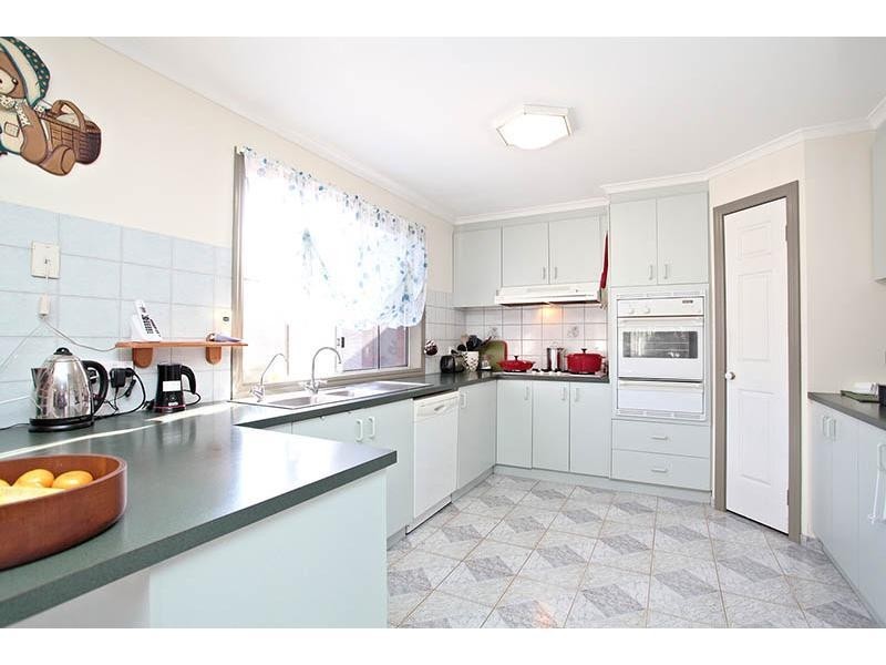 49 Golden Way, Hillside VIC 3037