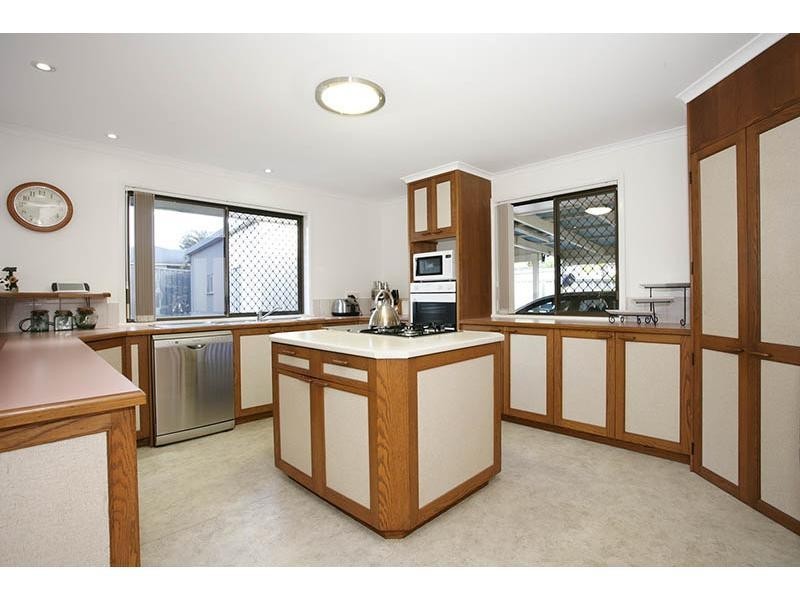 5 Penguin Street, Wellington Point QLD 4160