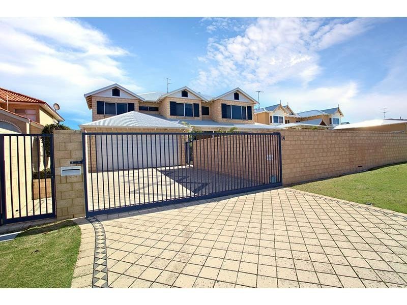 14 Ronsard Drive, San Remo WA 6210