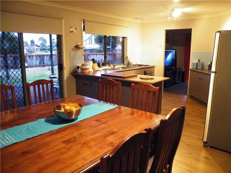 24 Fairhaven Road, Carrum Downs VIC 3201