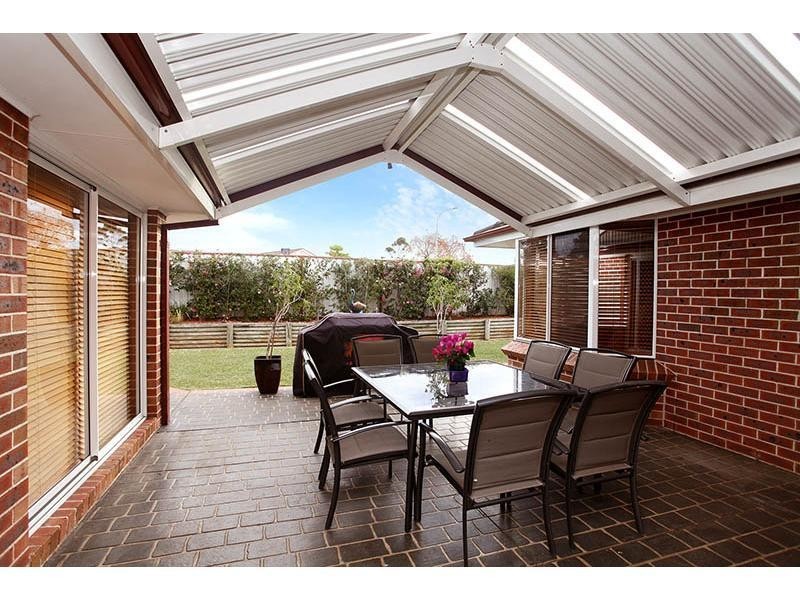 16 Barrett Place, Cranebrook NSW 2749