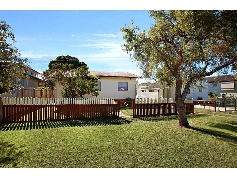 6 Welch Street, Clontarf QLD 4019