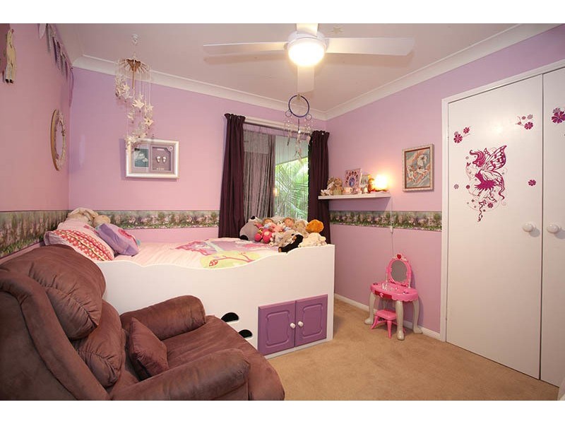 11 Tofanella Street, Fig Tree Pocket QLD 4069