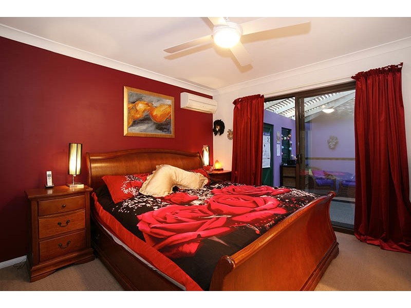 11 Tofanella Street, Fig Tree Pocket QLD 4069