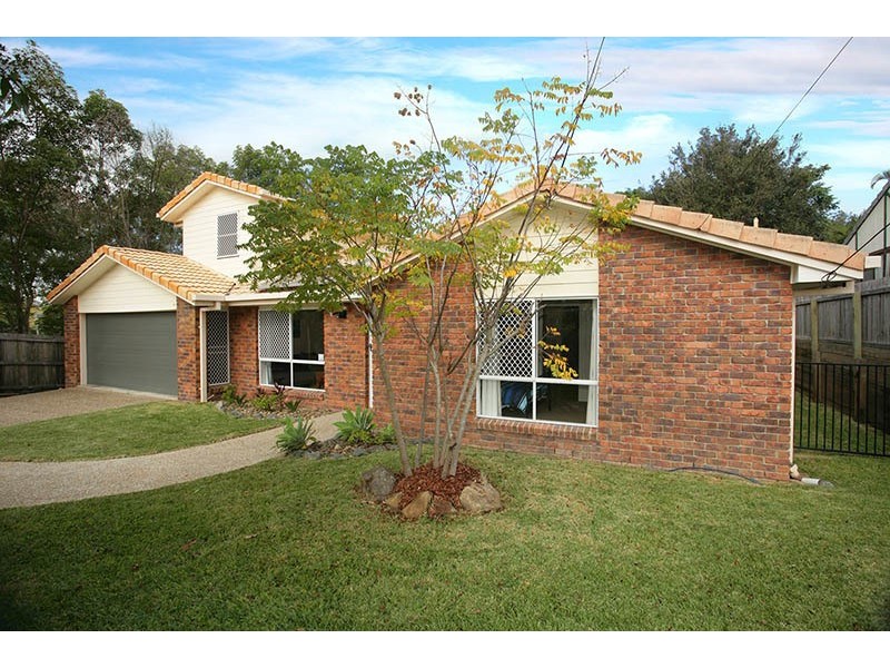 18 Ritsie Street, Rochedale South QLD 4123