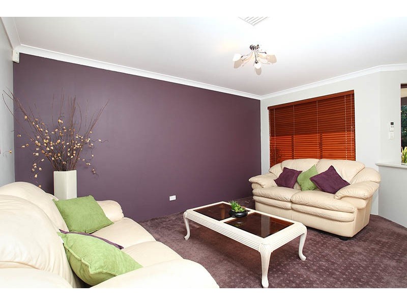 52 Whiteside Street, Cloverdale WA 6105