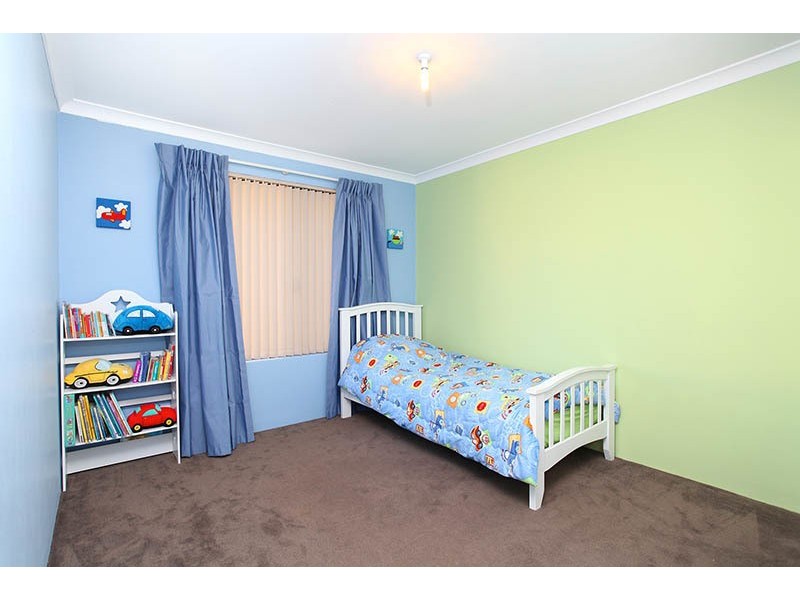 52 Whiteside Street, Cloverdale WA 6105