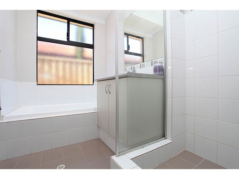 52 Whiteside Street, Cloverdale WA 6105