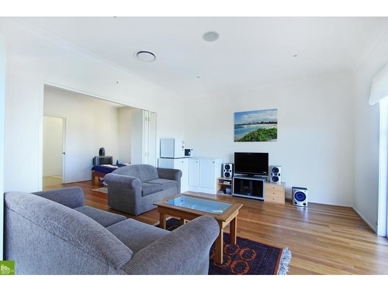 43 Junction Road, Barrack Point NSW 2528