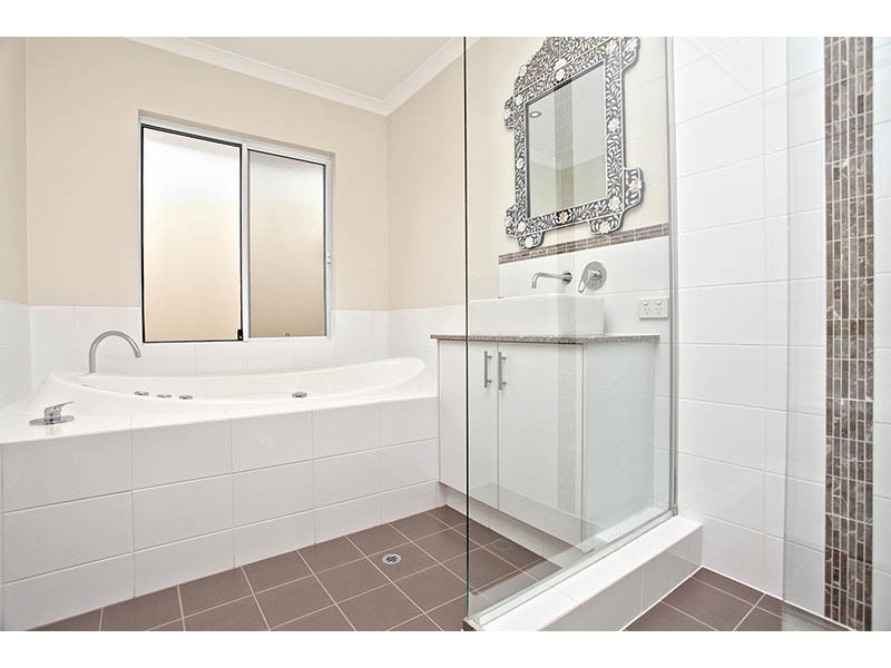 55 Cassino Drive, Stirling WA 6021