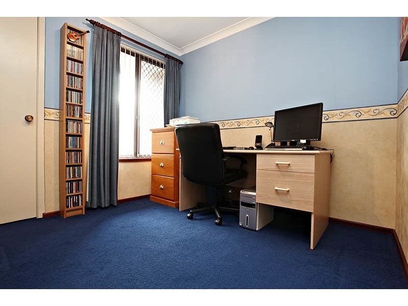 34 Parkway Road, Bibra Lake WA 6163