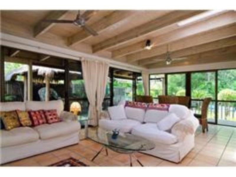 16 River Road, Tewantin QLD 4565