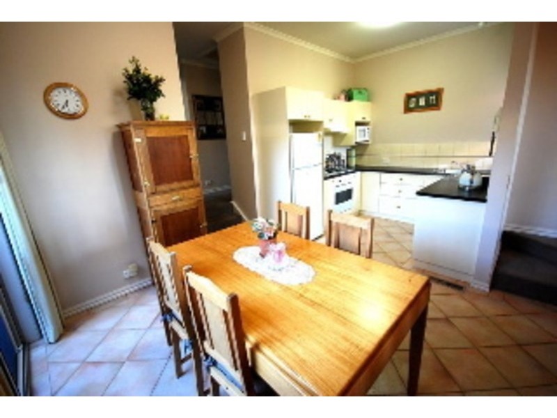 611 Barkly Street, Golden Point VIC 3350