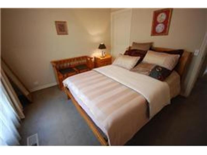 611 Barkly Street, Golden Point VIC 3350