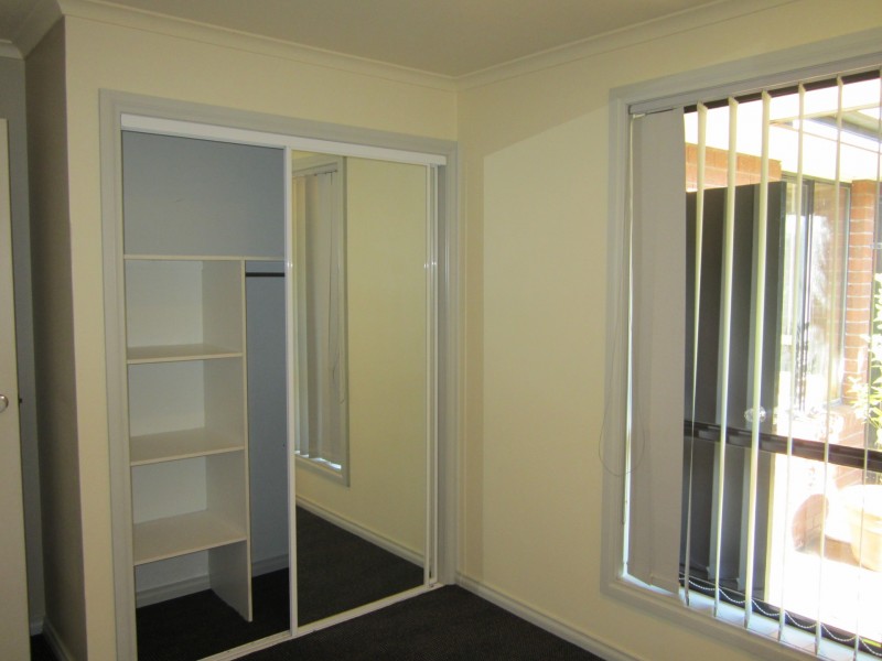 2/4 Pearce Court, Altona Meadows VIC 3028