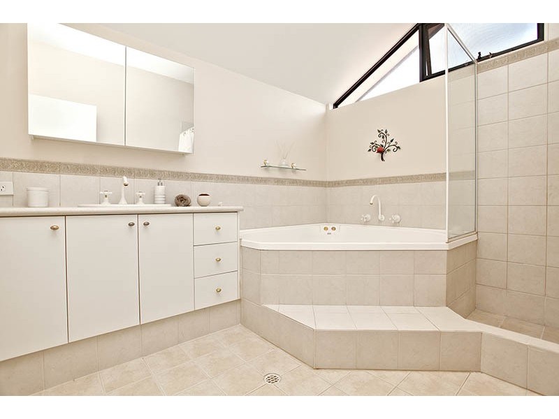 8 Eldwick Loop, Swan View WA 6056
