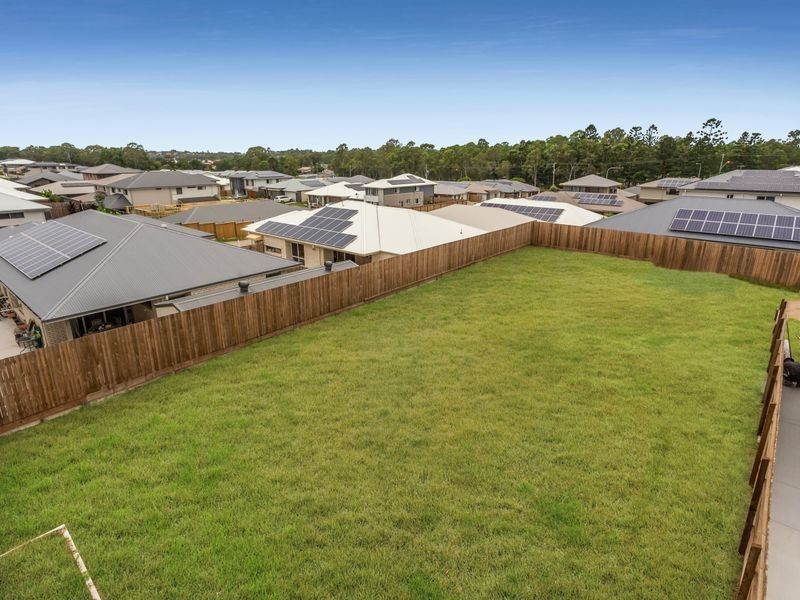 27 Harborough Street, Bridgeman Downs QLD 4035