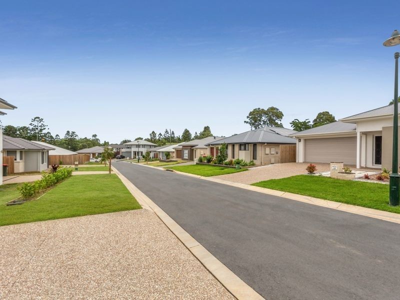 27 Harborough Street, Bridgeman Downs QLD 4035