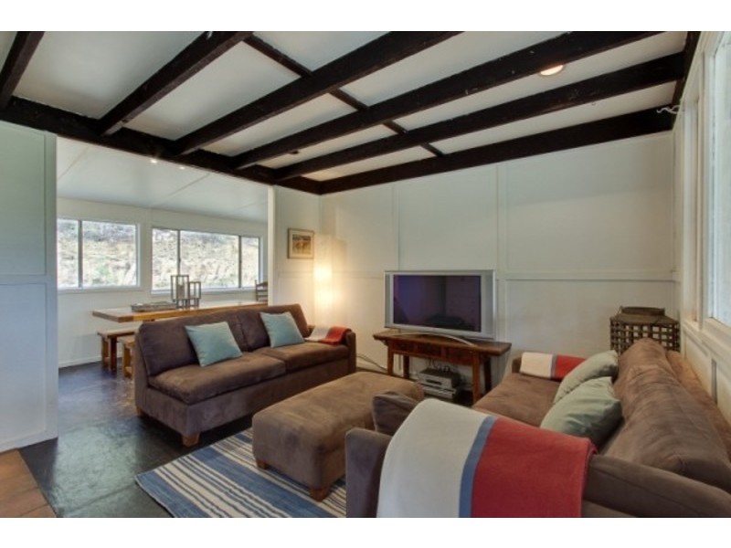 847 River Road, Lower Portland NSW 2756