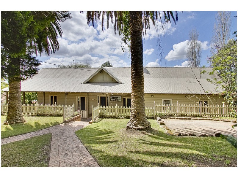 2 Withers Lane, Kurrajong Heights NSW 2758