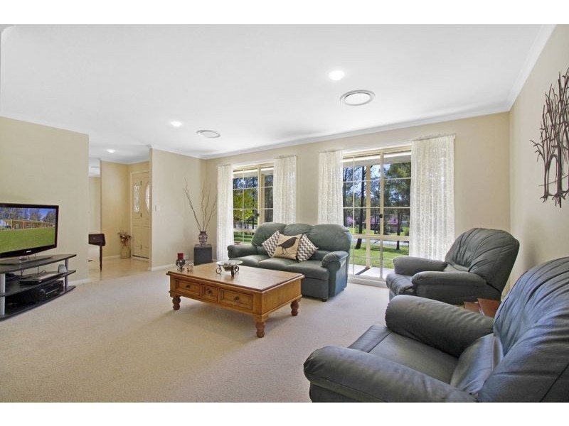 2 Kentucky Drive, Glossodia NSW 2756