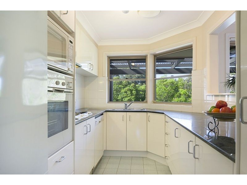 28 Castle Pines Drive, Baulkham Hills NSW 2153