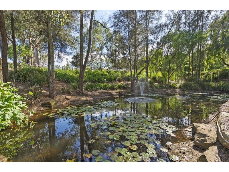28 Castle Pines Drive, Baulkham Hills NSW 2153