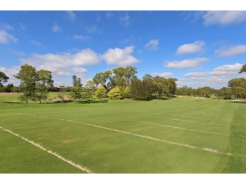 28 Castle Pines Drive, Baulkham Hills NSW 2153