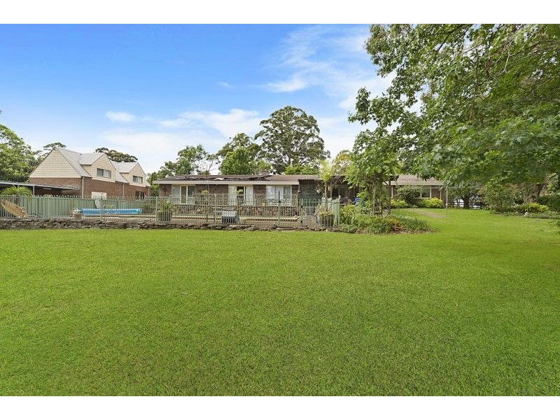 11 Lang Road, Kenthurst NSW 2156