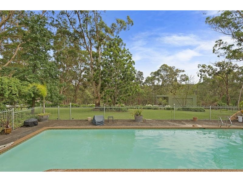 11 Lang Road, Kenthurst NSW 2156