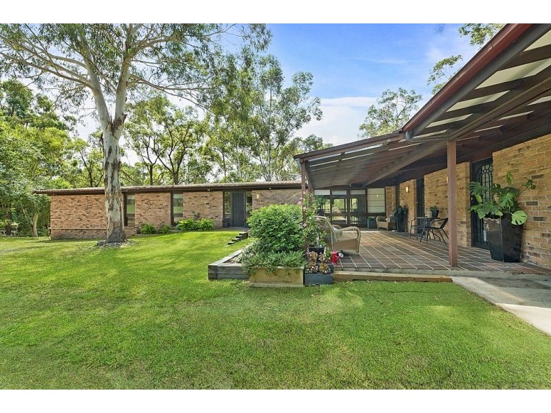 16 Campbell Road, Kenthurst NSW 2156