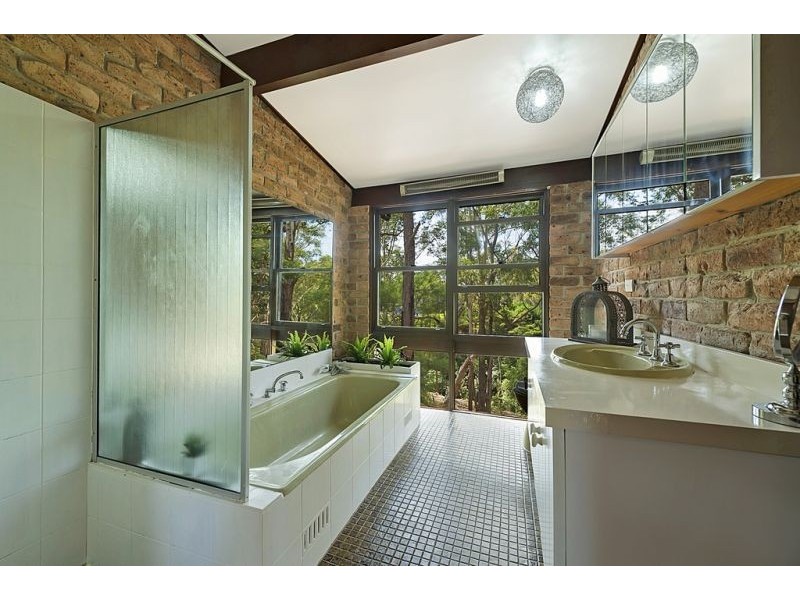 16 Campbell Road, Kenthurst NSW 2156