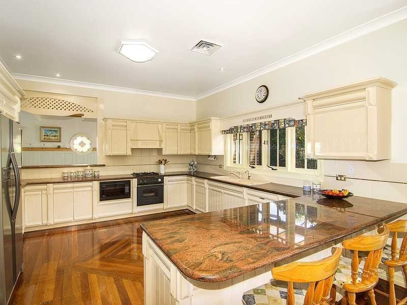 30 Redwood Close, Castle Hill NSW 2154
