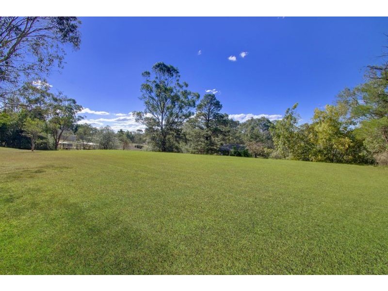 11 Inverary Drive, Kurmond NSW 2757