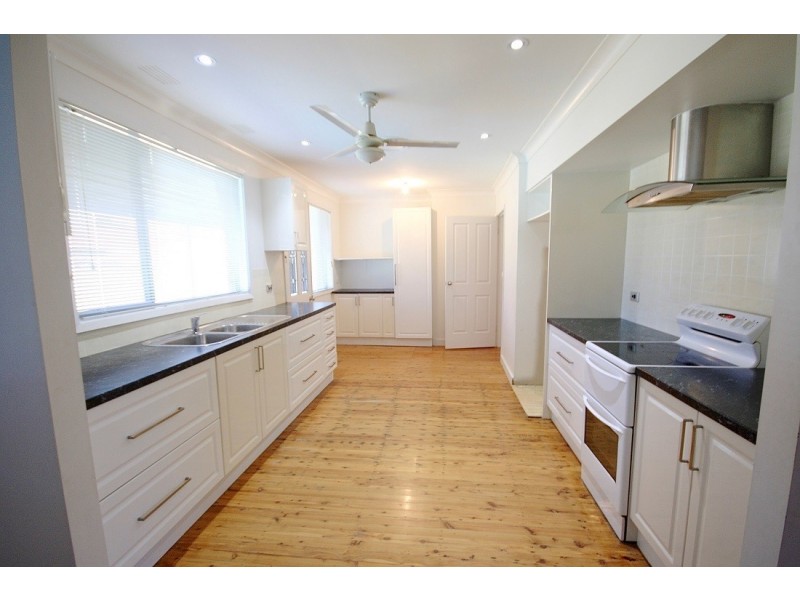 13 Castlereagh Rd, Richmond NSW 2753