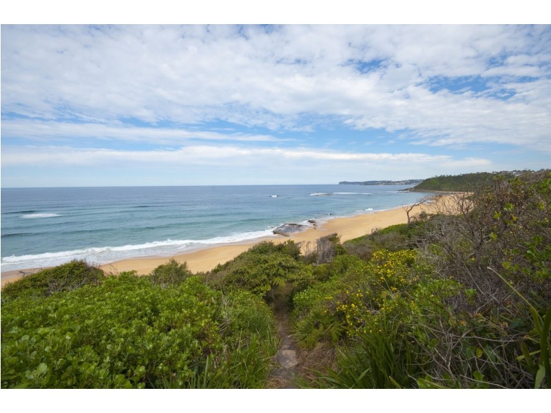 63 Forresters Beach Road, Forresters Beach NSW 2260