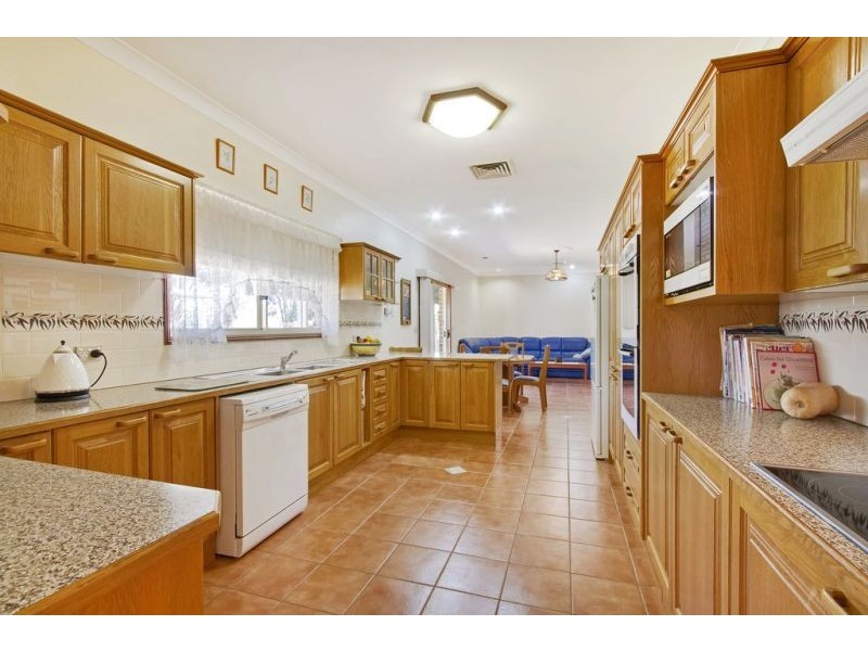 12 Thuroong Place, Cranebrook NSW 2749