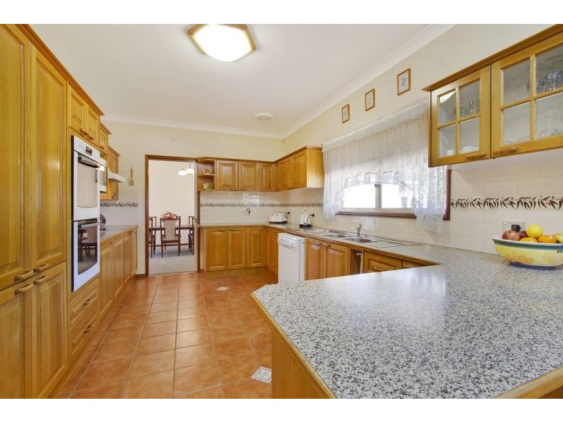 12 Thuroong Place, Cranebrook NSW 2749