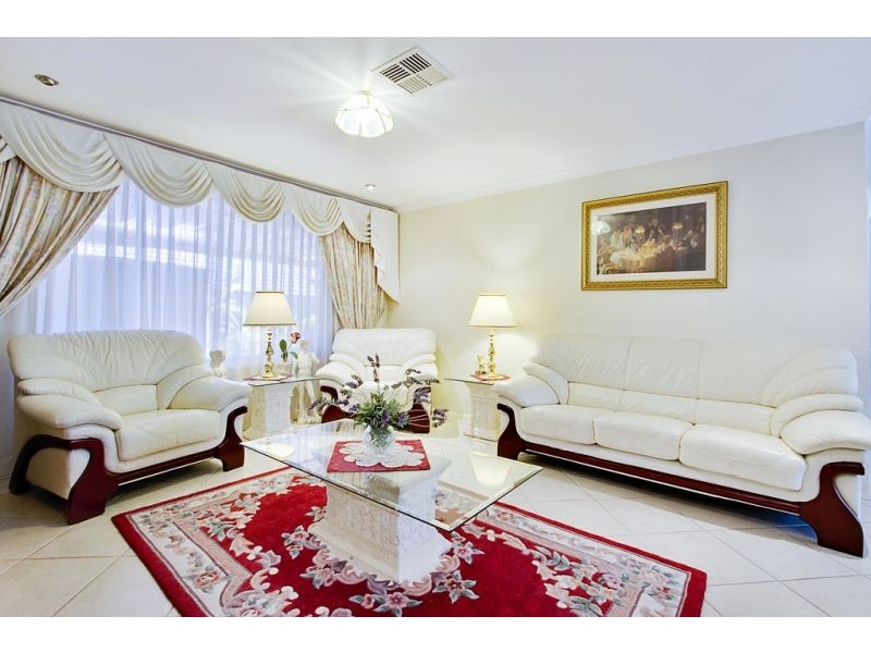 29 Brigadoon Avenue, Glenmore Park NSW 2745