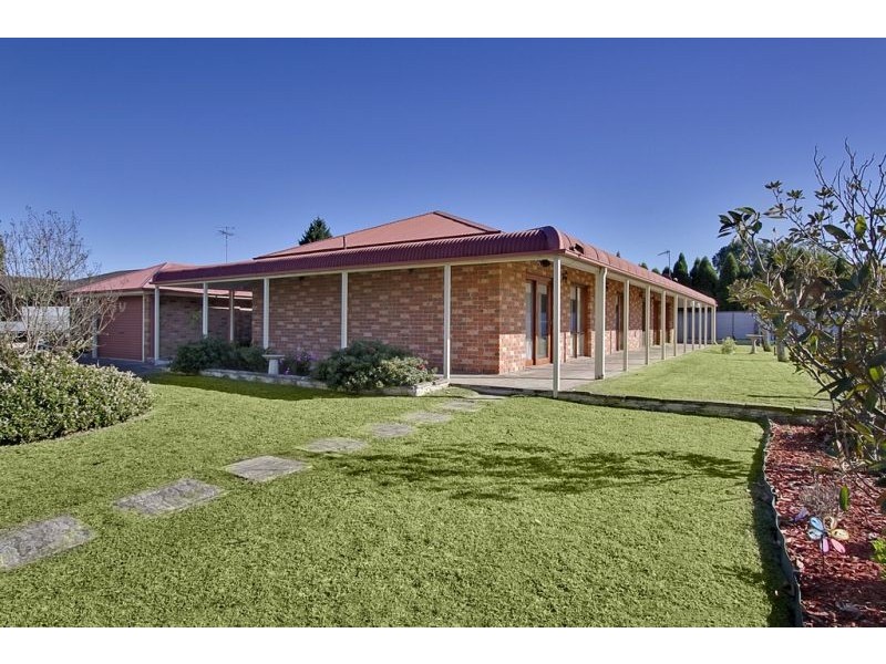 15 Albert Street, Mcgraths Hill NSW 2756