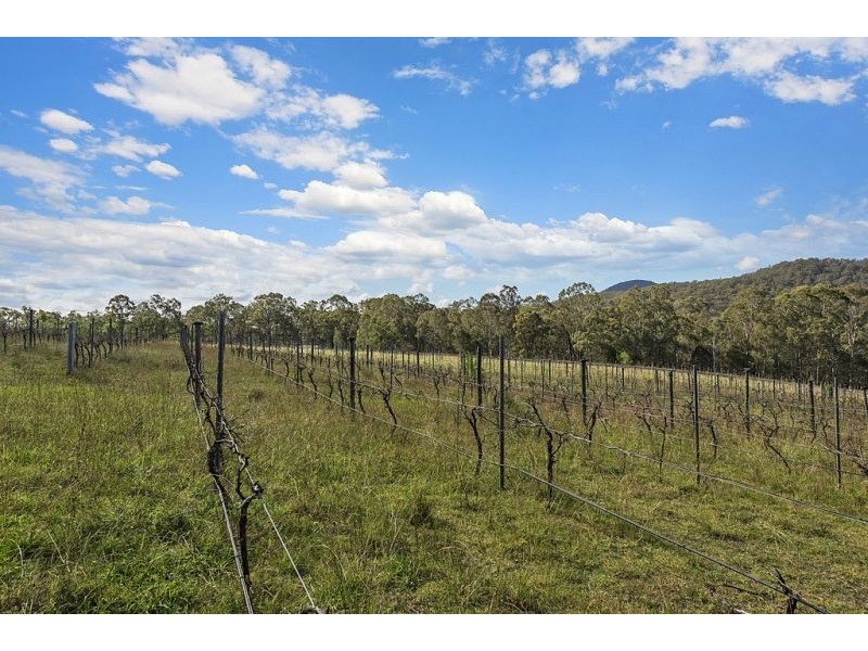 6121 Putty Road, Howes Valley NSW 2330