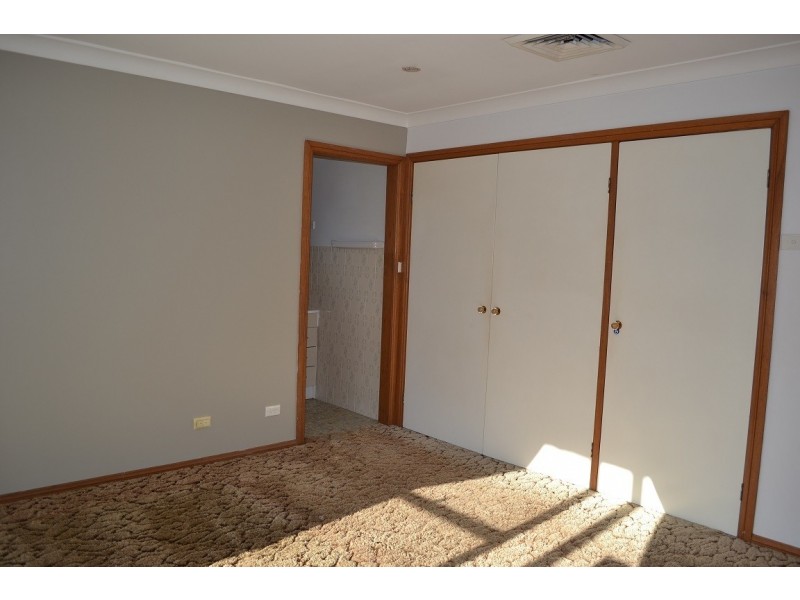 4 Ross Place, Kellyville NSW 2155