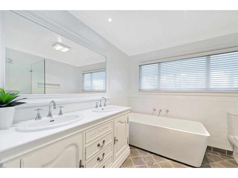 154 Commercial Road, Vineyard NSW 2765