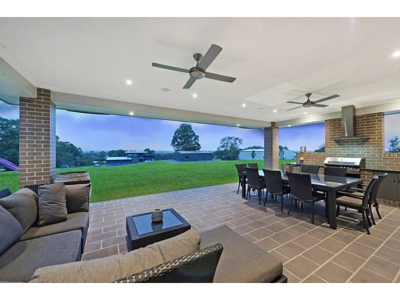 1 Oakford Place, Grose Wold NSW 2753